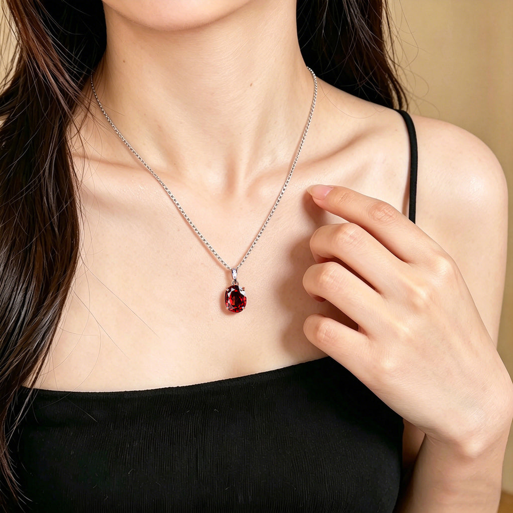 925 Sterling Silver Natural Garnet Oval Pendant Necklace for Women – Elegant Red Gemstone Jewelry Gift for Her, Birthday, Valentine’s Day, Christmas & Mother’s Day