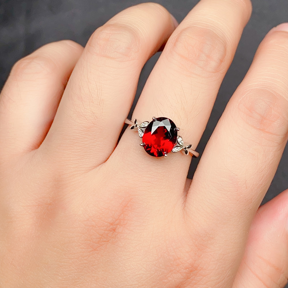 Elegant Natural Garnet Ring in 925 Sterling Silver – Luxury Adjustable Gemstone Ring, Perfect Gift for Valentine’s, Mother’s Day, Thanksgiving & Christmas